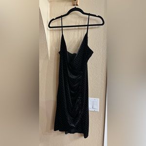 Lulus Black with Gold Velvety Dress, Size XL